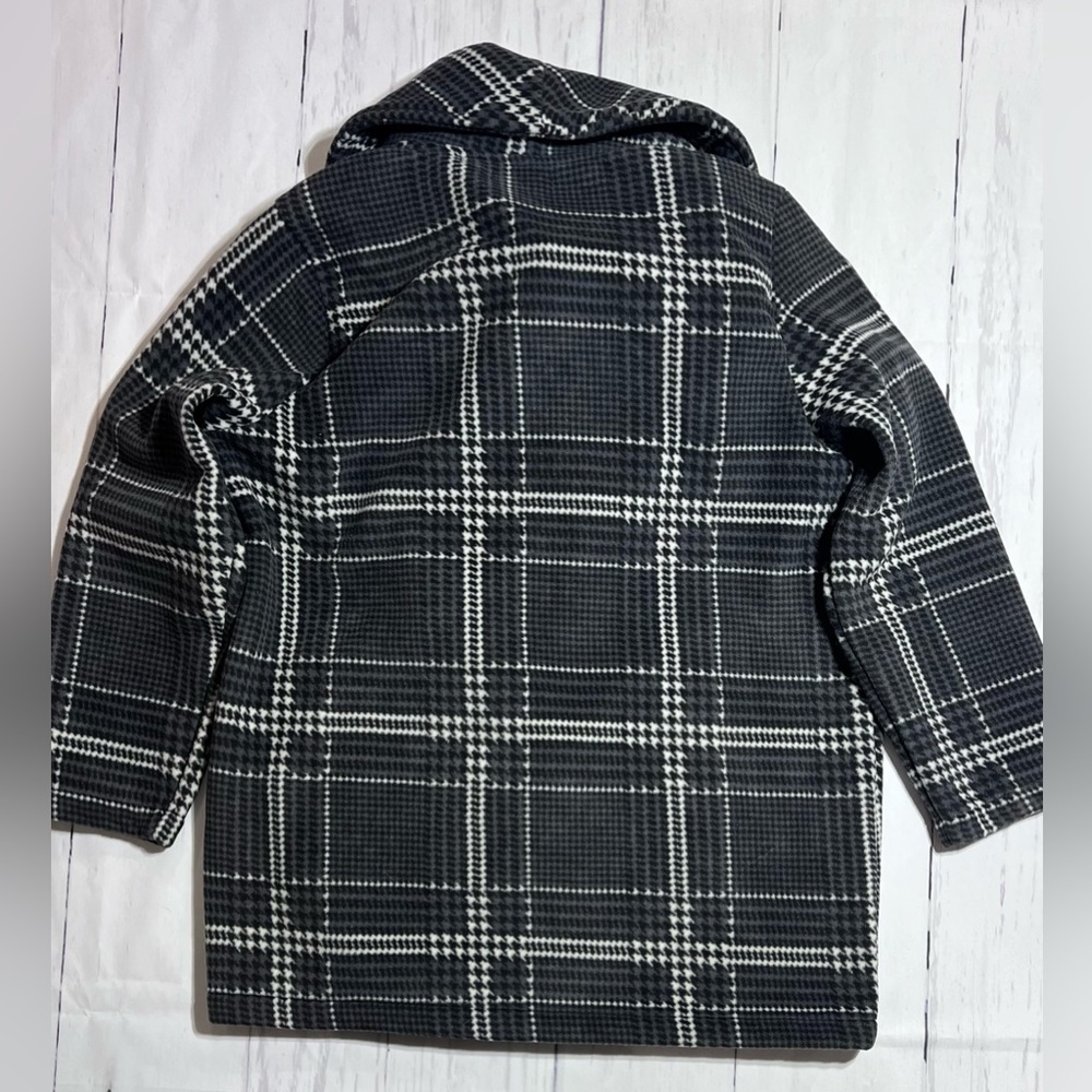 Ellen Reyes Plaid Coat - Picture 3 of 3